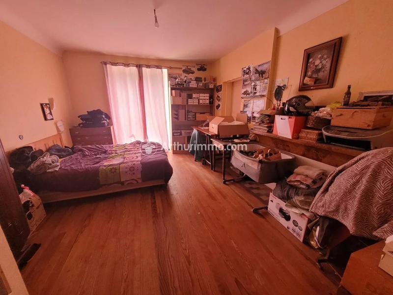 Maison - 182 m² - 6 pièces