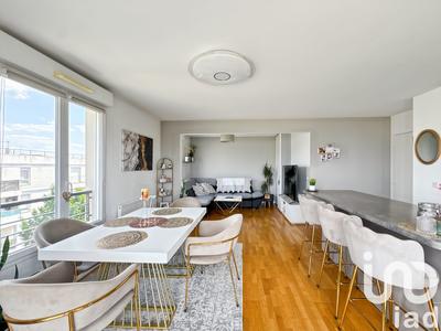 Appartement - 96 m² - 5 pièces