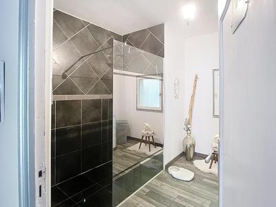 Villa - 167 m² - 7 pièces