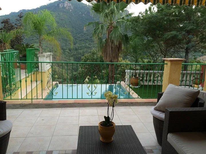 Appartement - 115 m² - 4 pièces