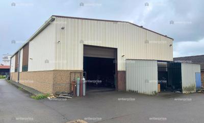 Local d'activité / Entrepôt - 700 m²