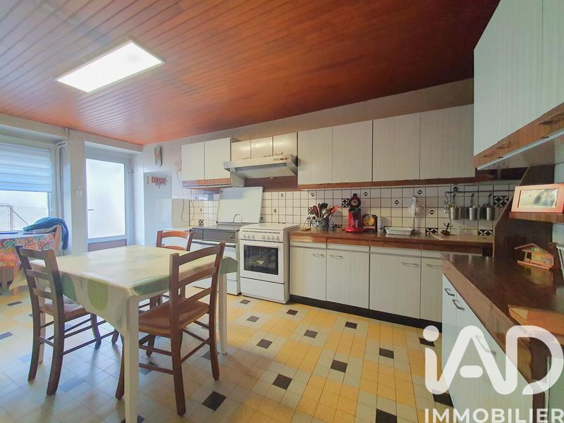 Maison - 184 m² - 7 pièces