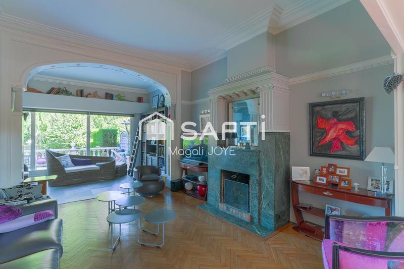 Maison de maîtres - 290 m² - 12 pièces