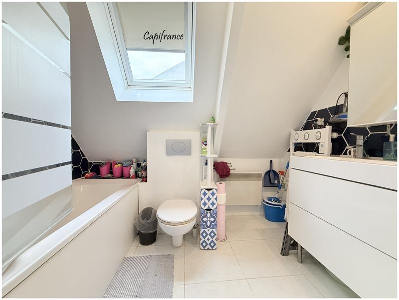 Maison - 105 m² - 6 pièces