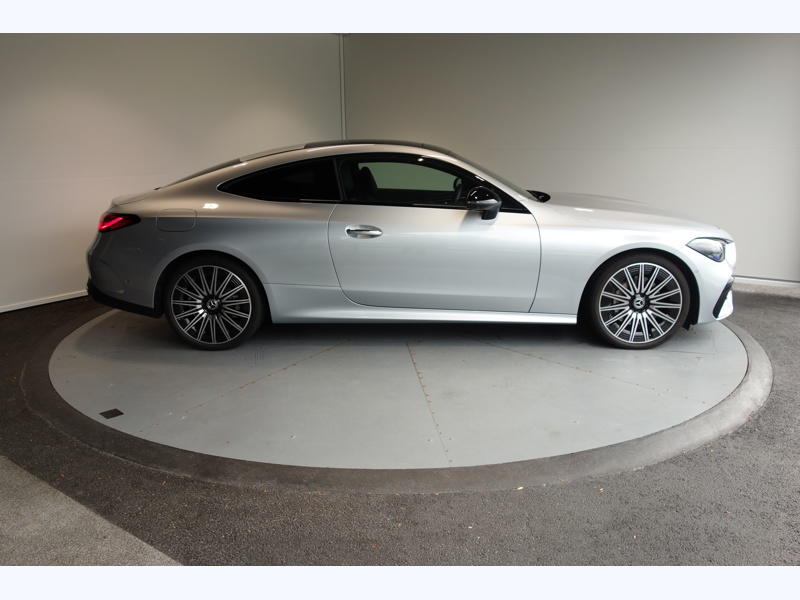 Mercedes Cle Coupe 300 4matic Amg Line