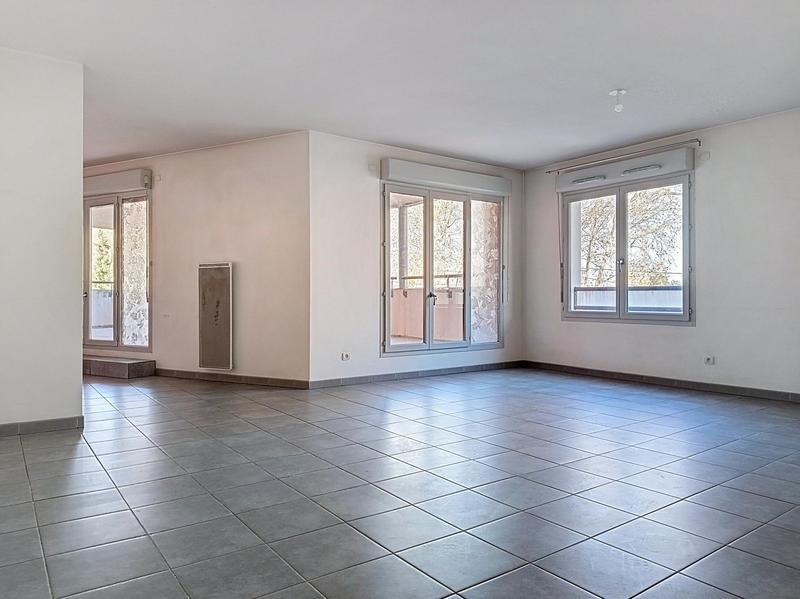 Appartement - 83 m² - 3 pièces