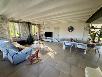 Maison - 136 m² - 5 pièces