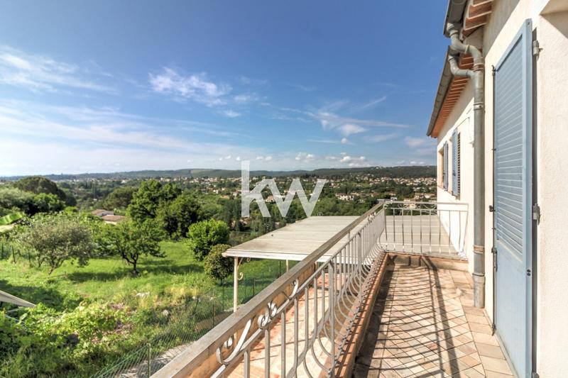 Maison - 182 m² - 6 pièces