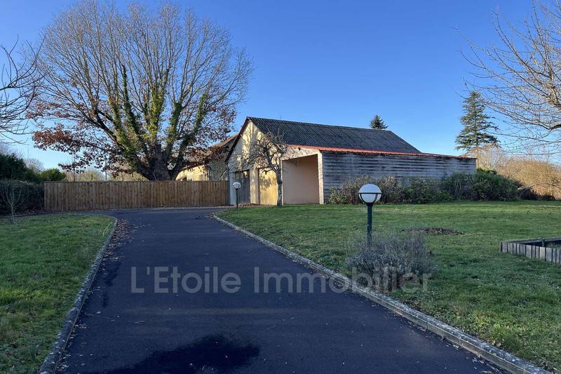 Maison - 211 m² - 7 pièces