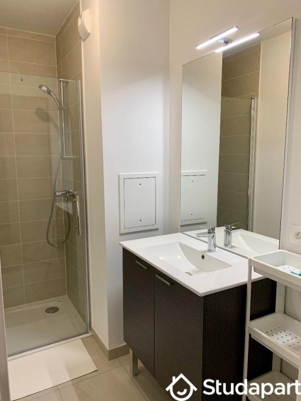 Chambre - 9 m² - 1 pièce