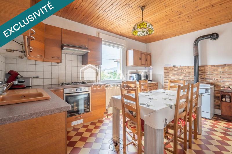 Maison - 140 m² - 12 pièces