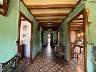 Maison - 185 m² - 8 pièces