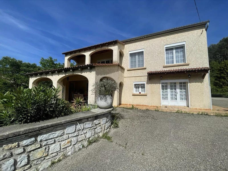 Maison - 132 m² - 7 pièces