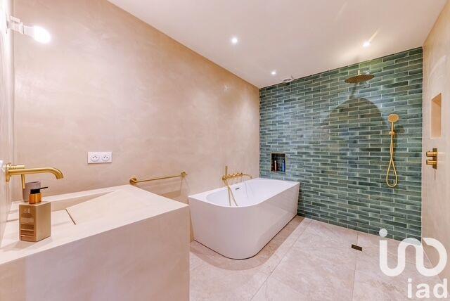 Maison - 170 m² - 6 pièces