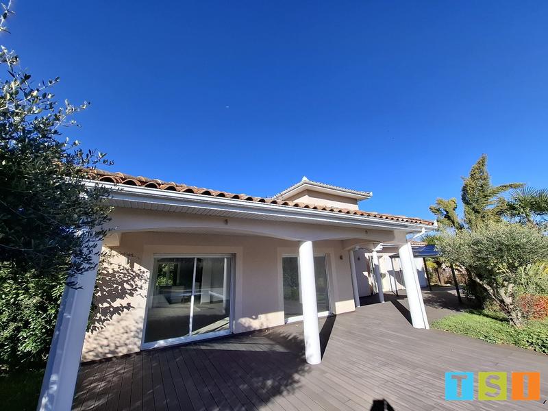 Maison - 160 m² - 6 pièces