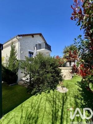 Maison - 90 m² - 5 pièces