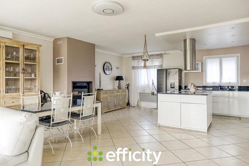 Maison - 153 m² - 5 pièces