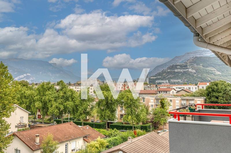 Appartement - 111 m² - 4 pièces