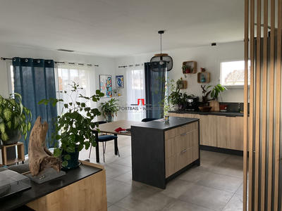 Maison - 100 m² - 4 pièces