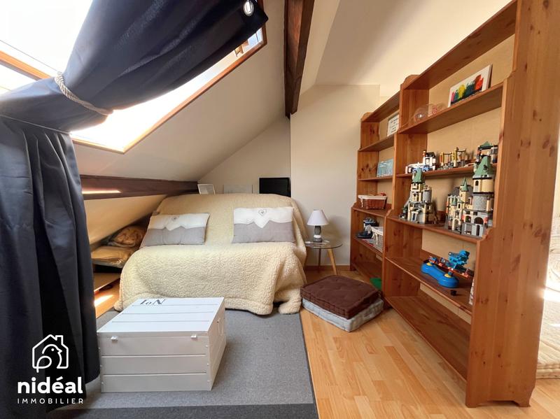 Maison - 90 m² - 5 pièces