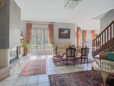Maison - 144 m² - 6 pièces