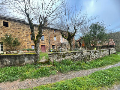 Maison - 227 m² - 8 pièces