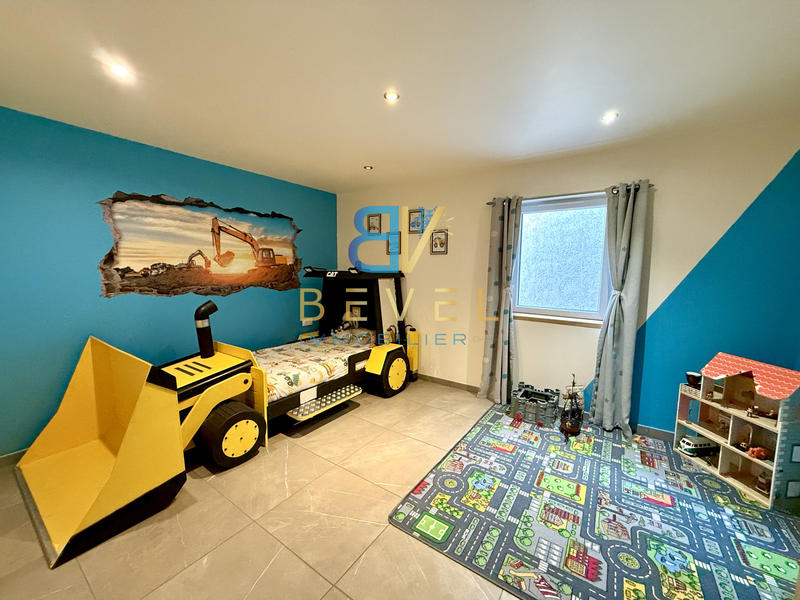 Maison - 185 m² - 5 pièces