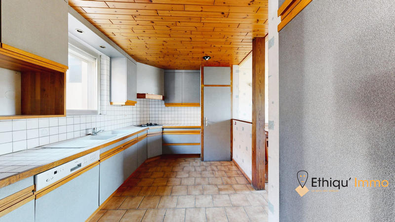 Maison - 130 m² - 7 pièces