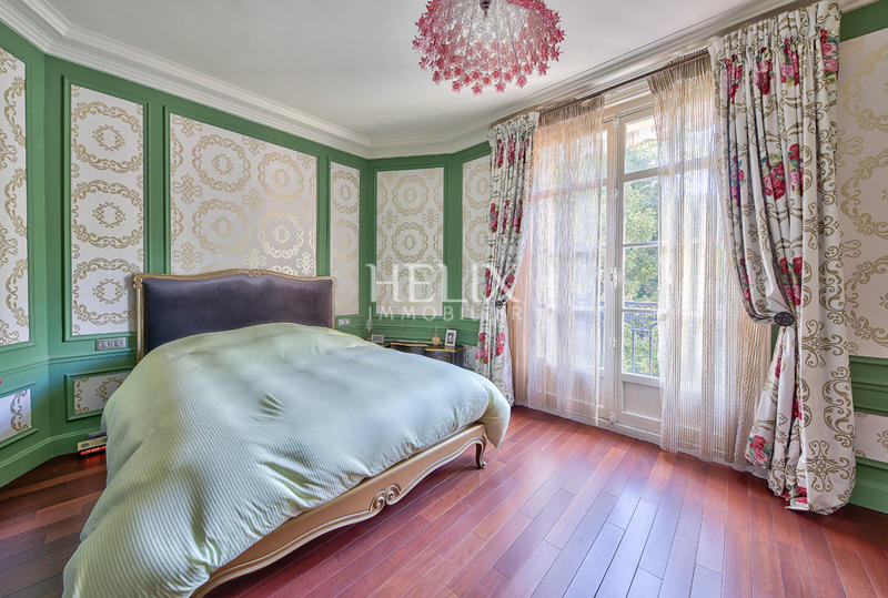 Appartement - 130 m² - 6 pièces