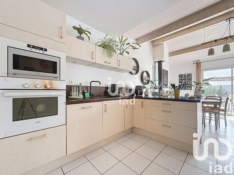 Maison - 98 m² - 5 pièces