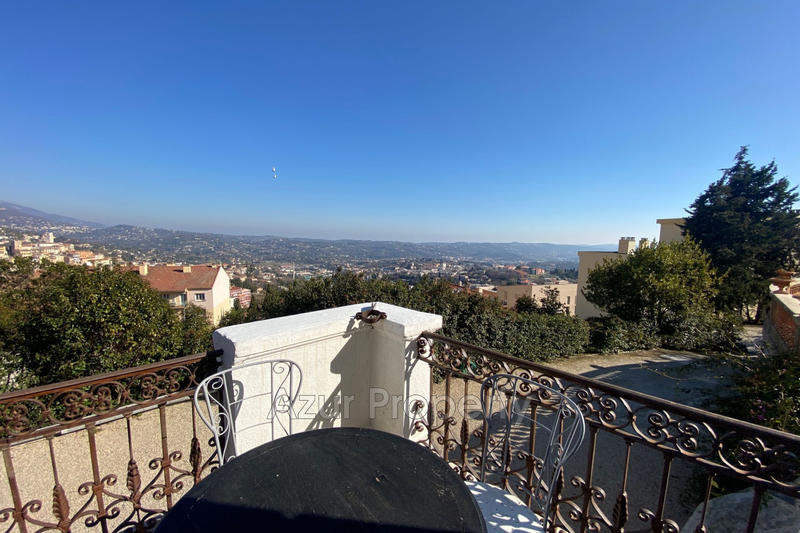 Villa - 240 m² - 6 pièces