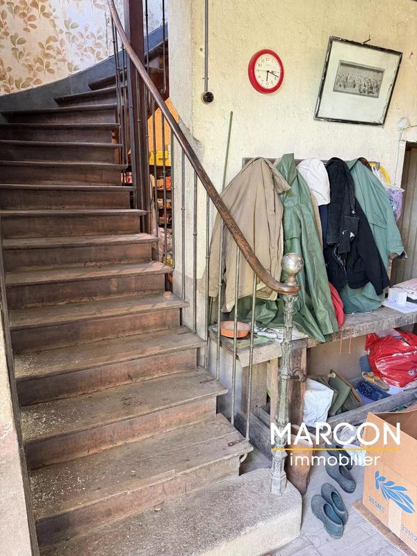 Maison - 177 m² - 7 pièces