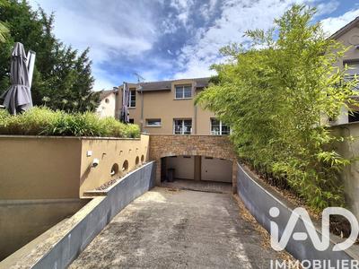 Maison - 147 m² - 6 pièces