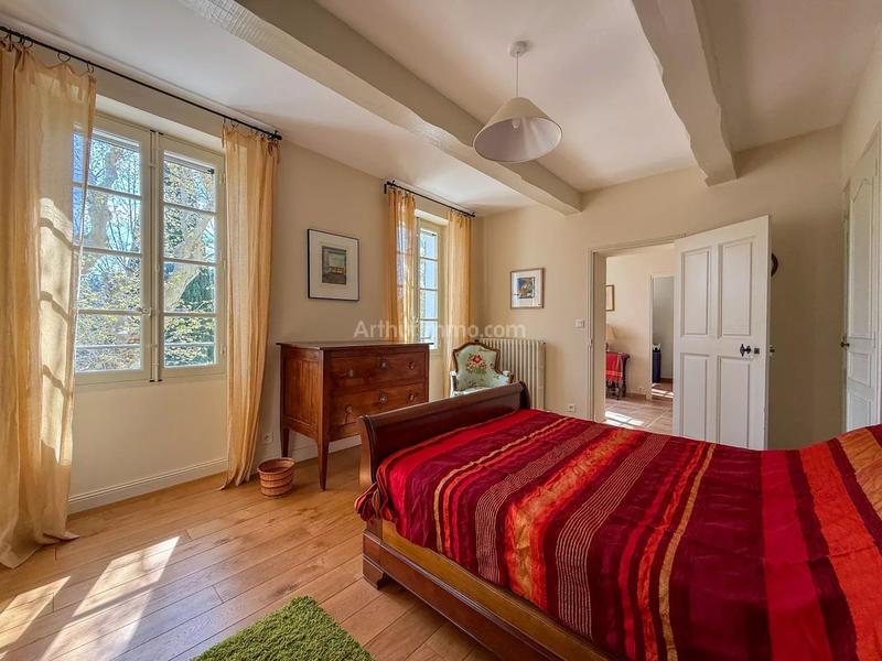 Maison - 359 m² - 10 pièces