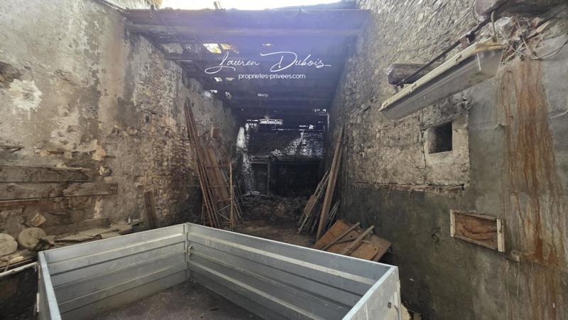 Maison de village - 90 m² - 1 pièce