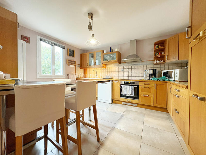 Maison - 95 m² - 4 pièces