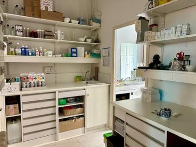 Fonds de commerce - 144 m²