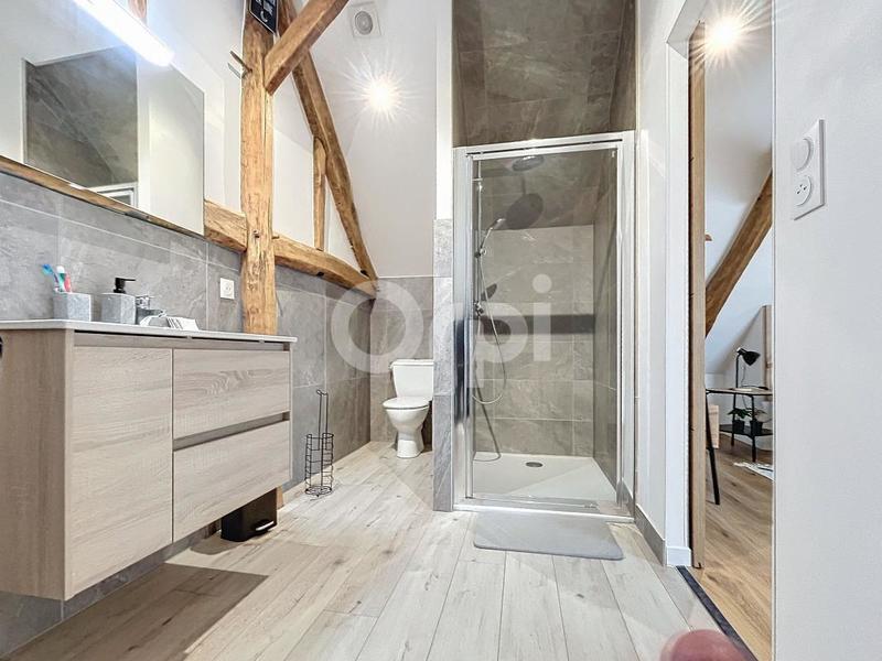 Maison - 236 m² - 7 pièces