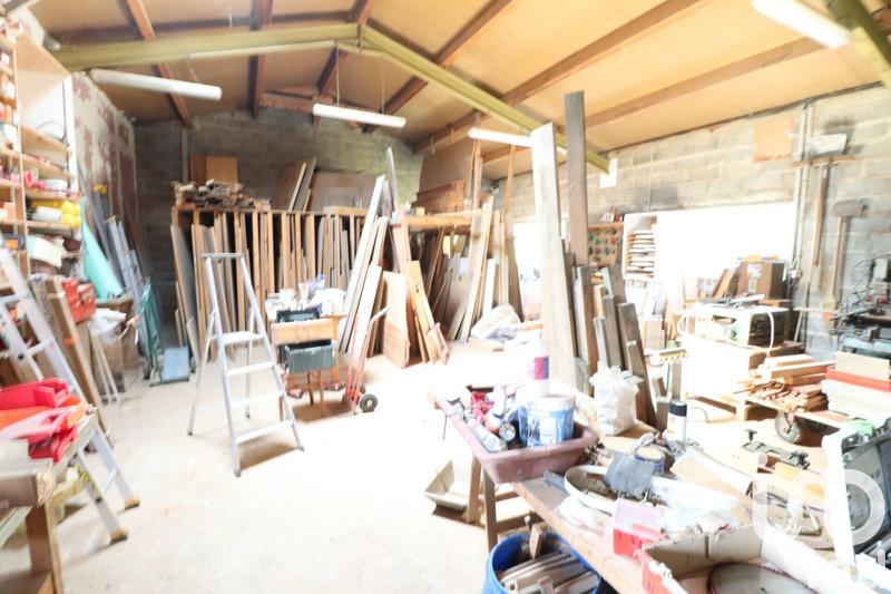 Maison - 238 m² - 7 pièces