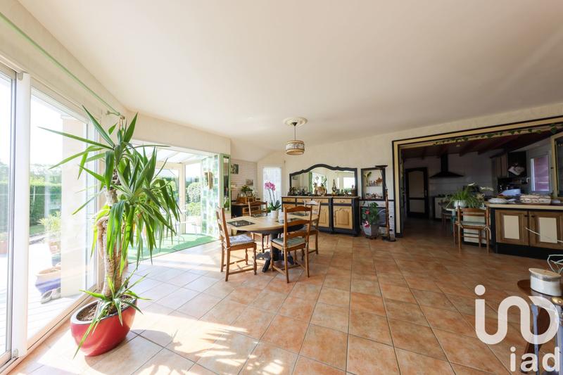 Maison - 530 m² - 20 pièces