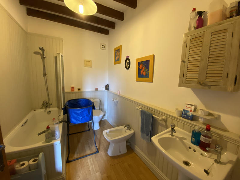 Maison - 240 m² - 8 pièces