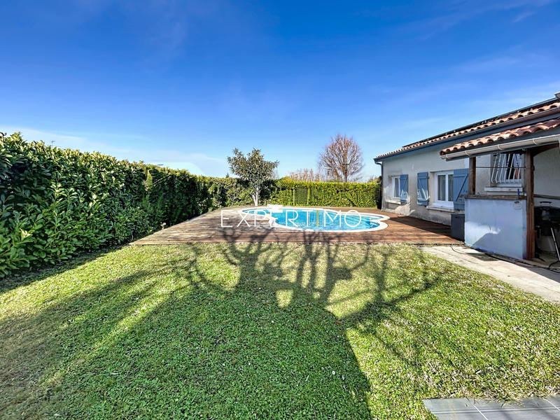 Maison - 180 m² - 6 pièces