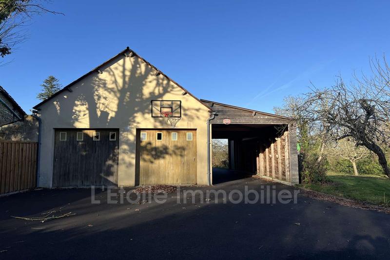 Maison - 211 m² - 7 pièces