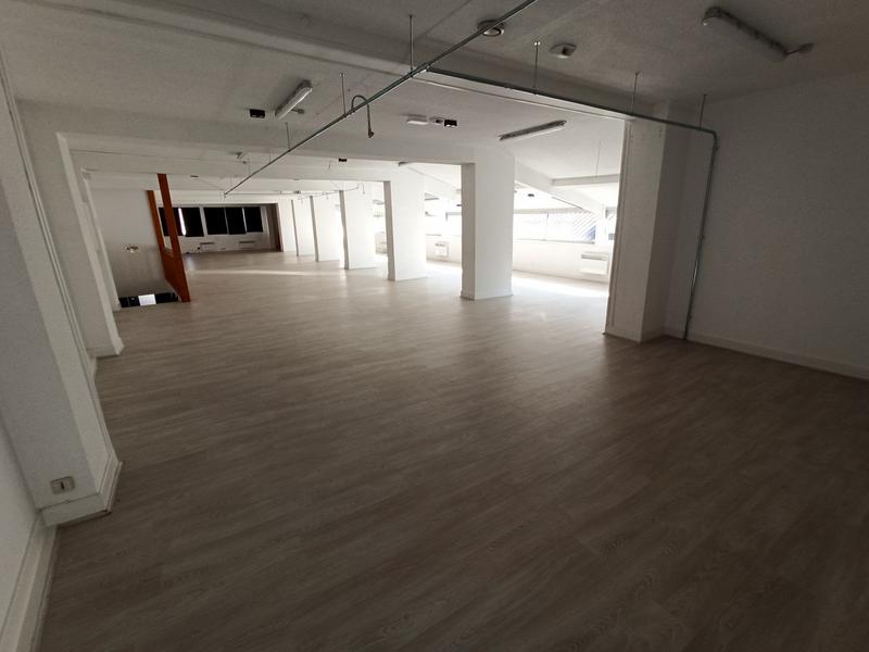 Local commercial - 220 m²