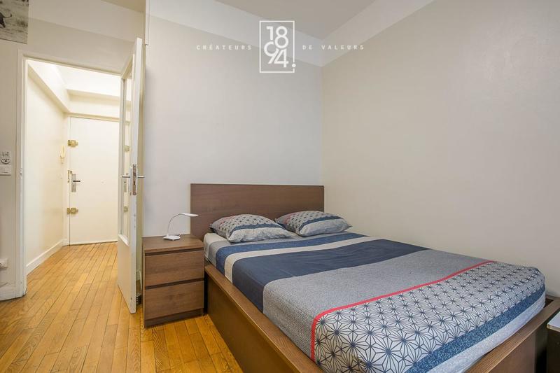 Studio - 30 m² - 2 pièces