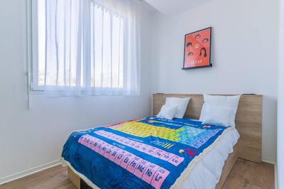 Chambre - 14 m² - 1 pièce