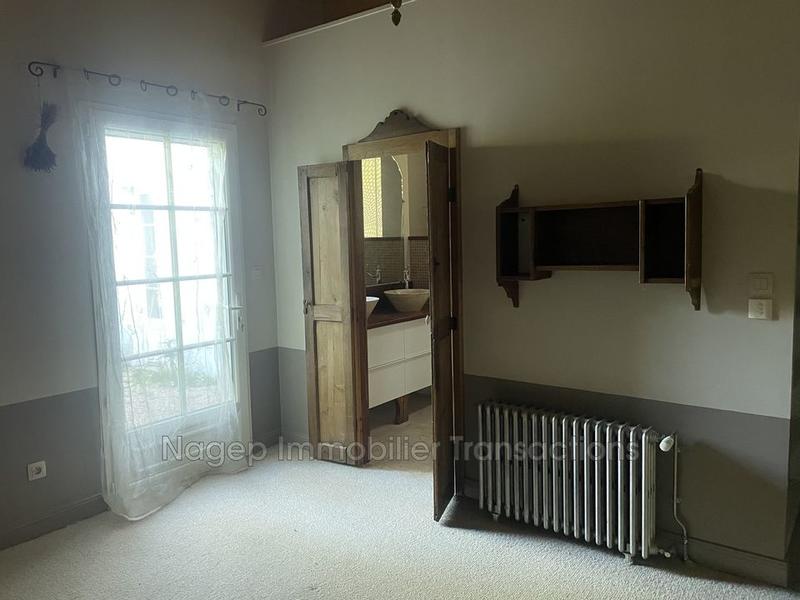 Propriété - 206 m² - 9 pièces