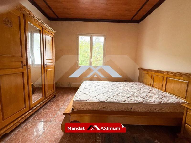 Maison - 400 m² - 10 pièces