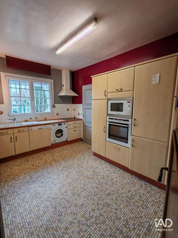 Maison - 209 m² - 6 pièces