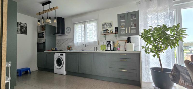 Maison - 80 m² - 5 pièces